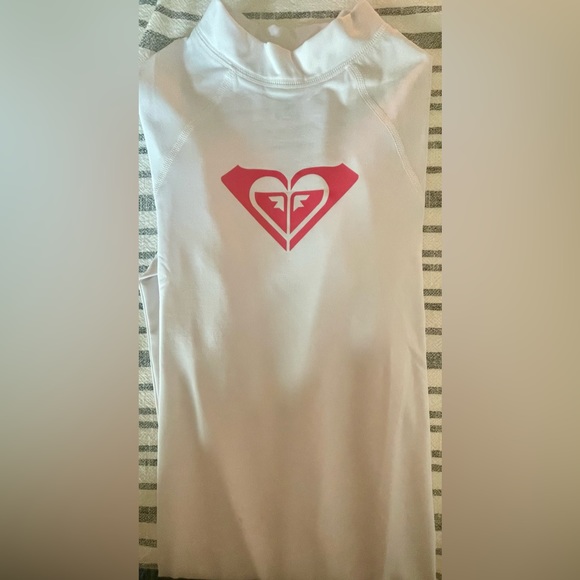 ROXY LONG SLEEVE SUN PROTECTION RASH GUARD - Picture 5 of 8